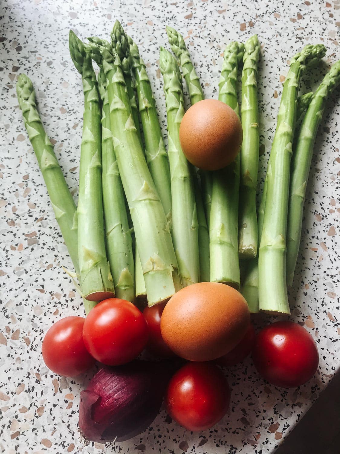 Spargel-Ei Salat – Ein locker leichter Frühlingssalat - Sommerrezept